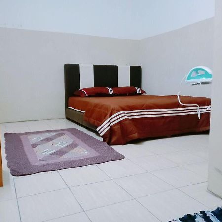 Homestay Ummi Razzin Kuala Kangsar Exterior foto